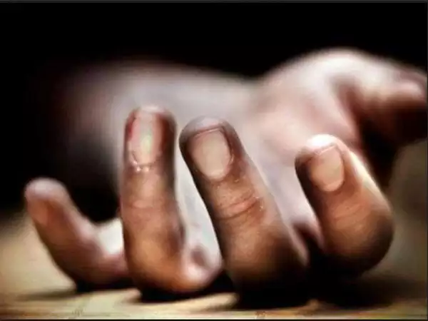 Thane,youth,stabbed,death,unknown persons