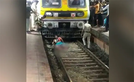 Mumbai Railway Accident : Traveling by train took the life of a woman... In a train accident, a woman's life was saved but...