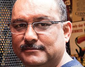 Poet Hemant Divate: Literary forces against Hindi compulsion: Poet Hemant Divate returns his award